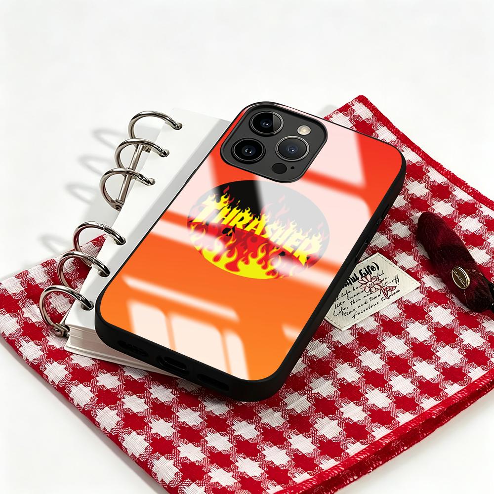 브랜드 쓰래셔 아이폰 17 16 15 14 13 12  - Phone Cases Online 리뷰 및 가격