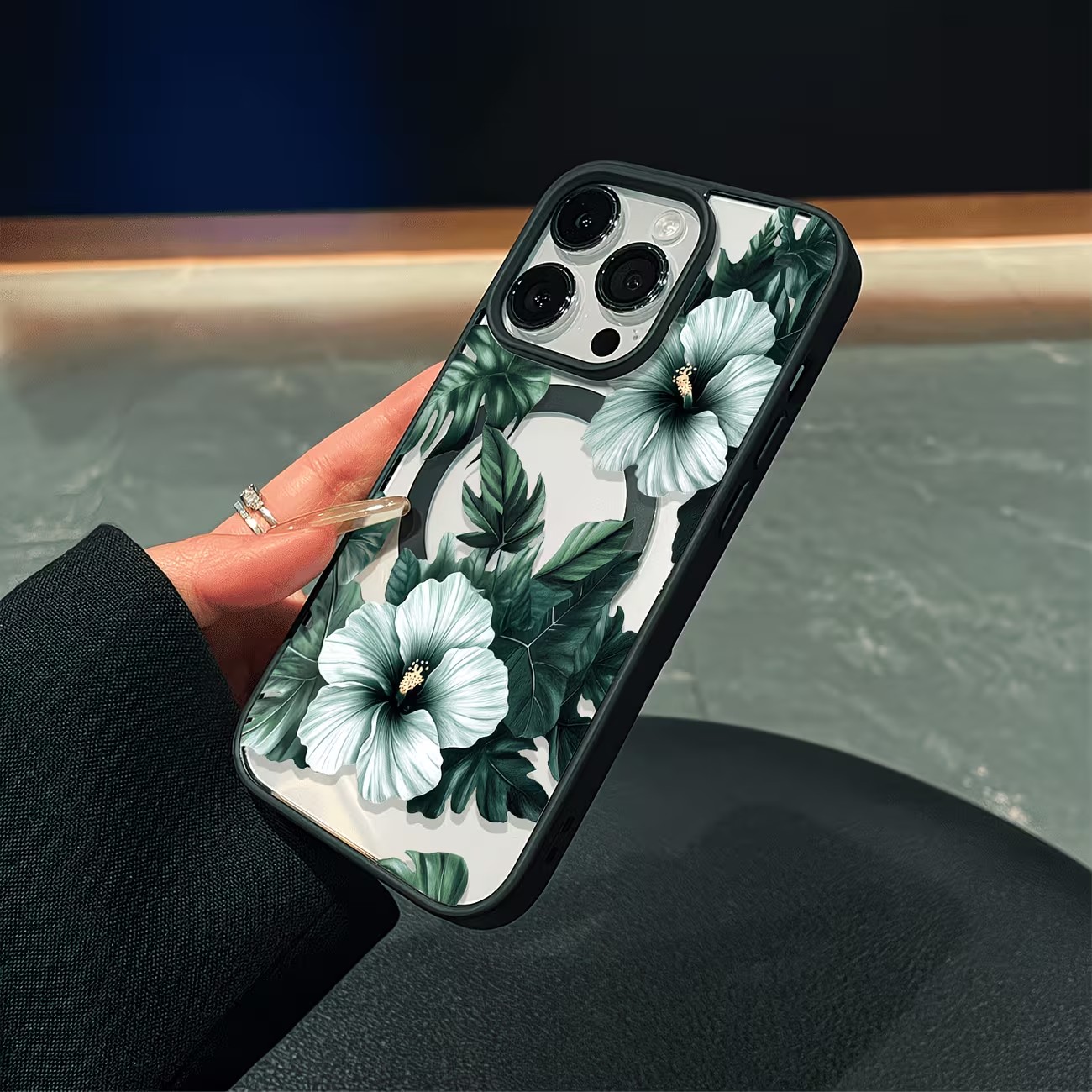 그린 플로럴 프린트 폰 케이스 (아이폰 17, 16,  - Phone Cases Online 리뷰 및 가격